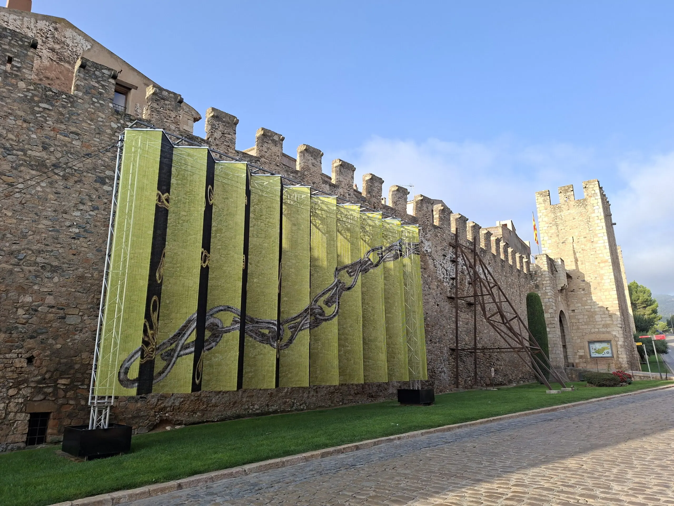 muralla Montblanc, Tarragona, con estructura rigging